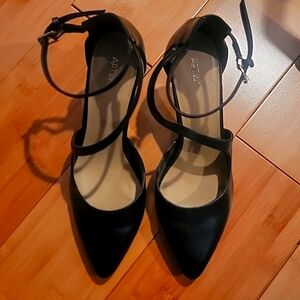APT. 9 FRITTATA Black High Heel Pump